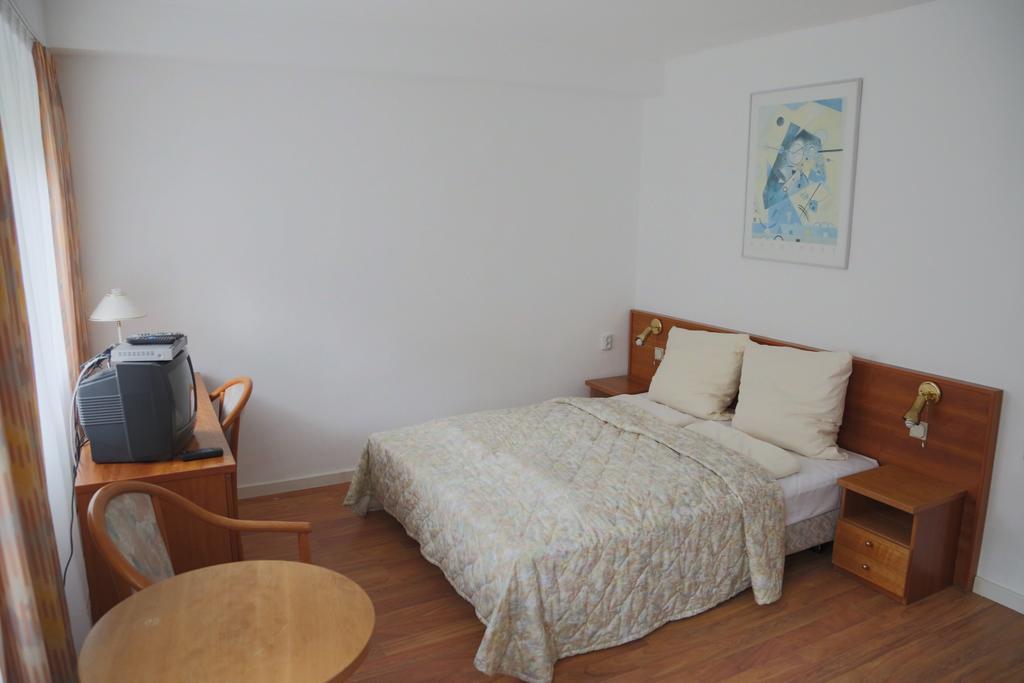 Willa Maksymilian Bed And Breakfast Bydgoszcz Cameră foto